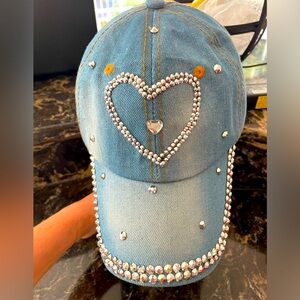 🎉2/4/25🎉Faded denim with bling ladies ball cap- very stylish- and fun! Sexy